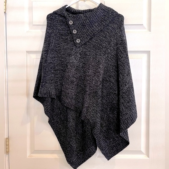 KAREN SCOTT poncho sweater - Picture 1 of 7